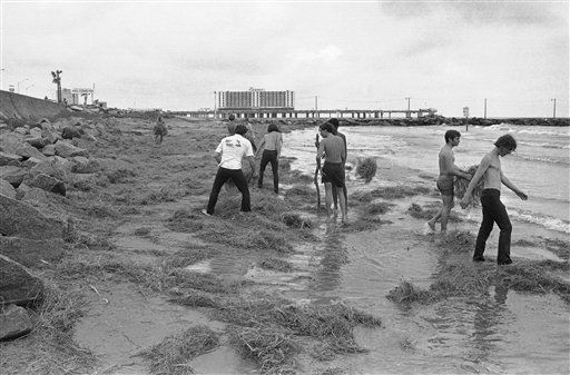 Oil Disaster U.S. Texas Galveston Beach 1970